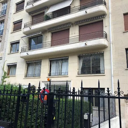 Duplex Trocadero *